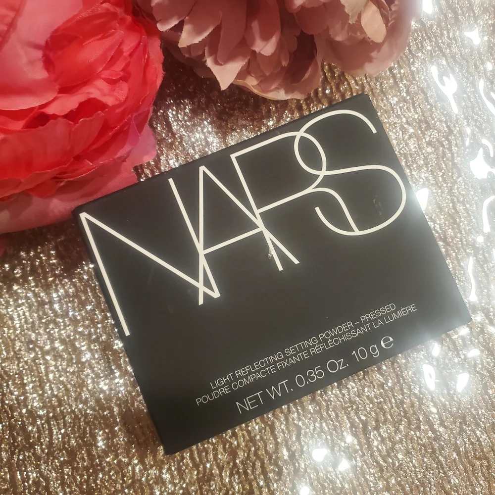 NARS CRYSTAL translucent light-reflecting finishing powder